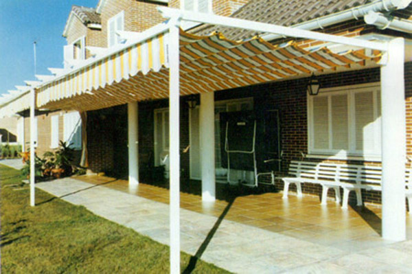 Pérgola adosada